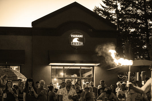 Tsunami Luau Print 002