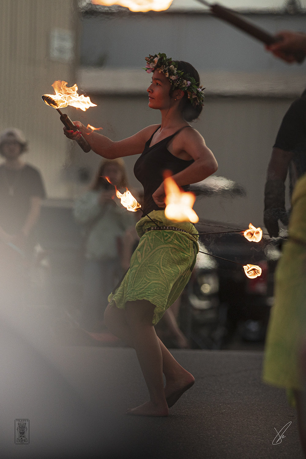 Tsunami Luau Print 006